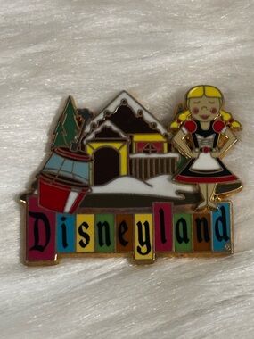 2007 Disneyland Retro Collection Skyway Pin